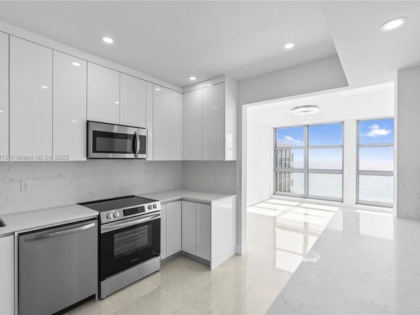 5055 Collins Ave 14H, Miami Beach FL 33140