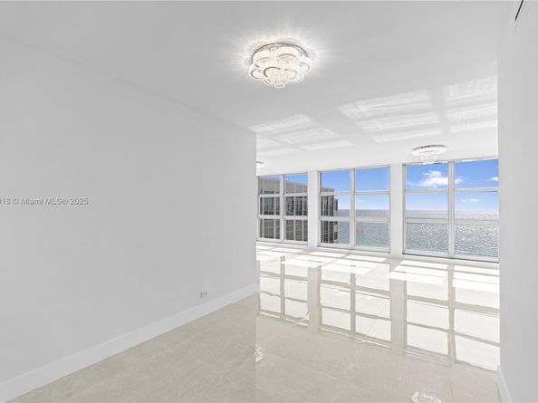 5055 Collins Ave 14H, Miami Beach FL 33140