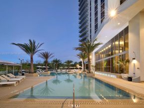 16385 Biscayne Blvd 3217, North Miami Beach FL 33160