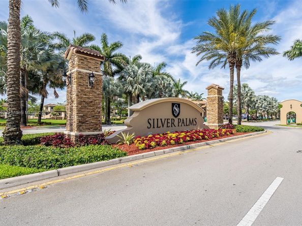11239 SW 243rd Ter, Homestead FL 33032