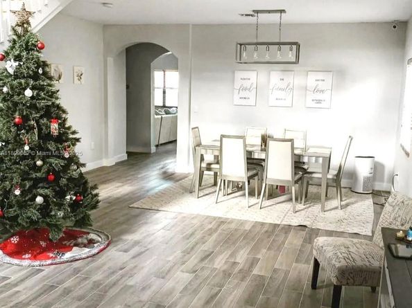 11239 SW 243rd Ter, Homestead FL 33032