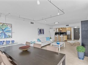 20379 W Country Club Dr 2039, Aventura FL 33180