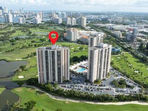 20379 W Country Club Dr 2039, Aventura FL 33180
