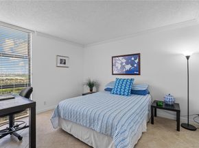 20379 W Country Club Dr 2039, Aventura FL 33180