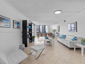 20379 W Country Club Dr 2039, Aventura FL 33180