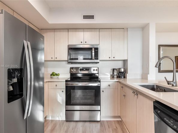 1801 N Flagler Dr 622, West Palm Beach FL 33407