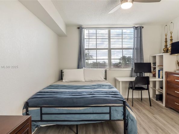 1801 N Flagler Dr 622, West Palm Beach FL 33407