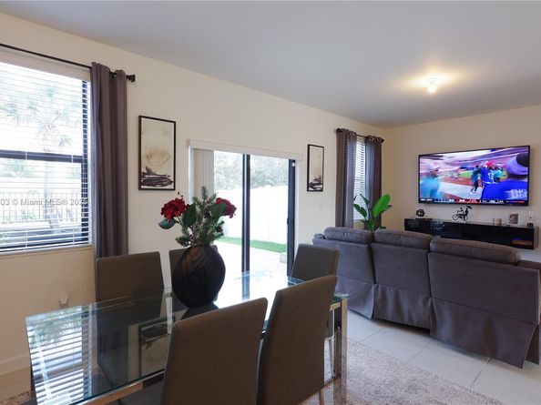 20441 NW 4th Ct, Miami Gardens FL 33169