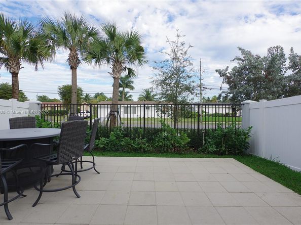 20441 NW 4th Ct, Miami Gardens FL 33169