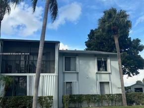 1001 Green Pine Blvd H2, West Palm Beach FL 33409