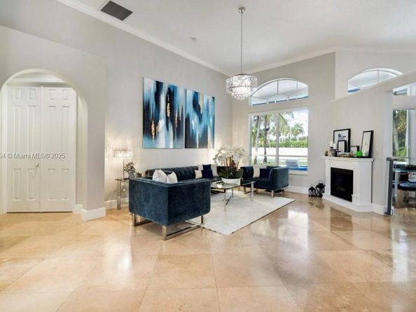 14095 NW 22nd Ct, Pembroke Pines FL 33028