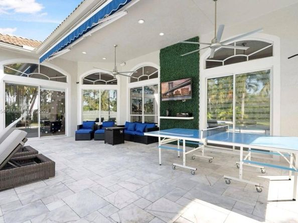 14095 NW 22nd Ct, Pembroke Pines FL 33028