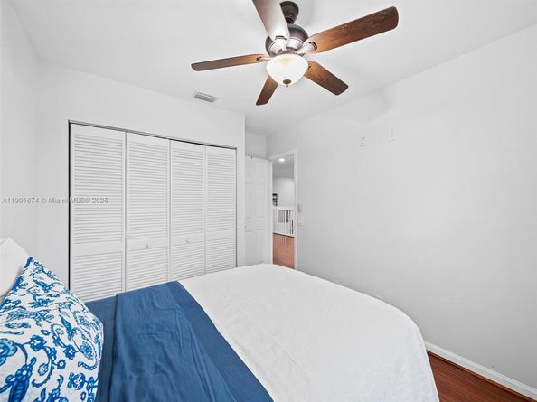 1206 Falls Blvd, Weston FL 33327