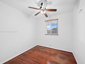 1206 Falls Blvd, Weston FL 33327