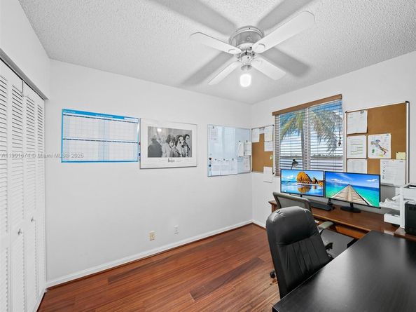 1206 Falls Blvd, Weston FL 33327