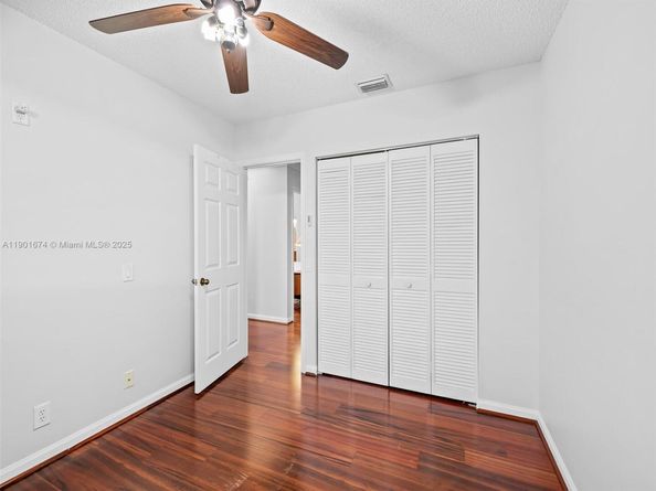 1206 Falls Blvd, Weston FL 33327