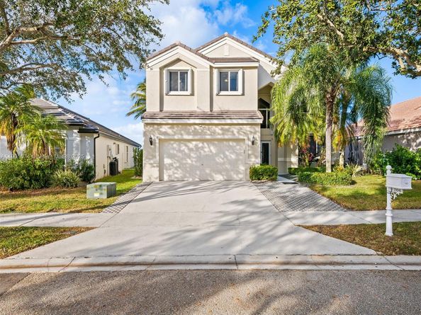 1206 Falls Blvd, Weston FL 33327