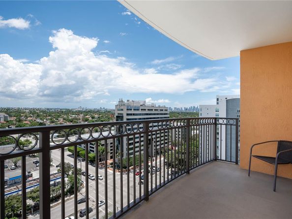 3232 SW 22nd Ter 1504, Miami FL 33145