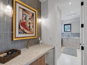 6031 SW 88th St, South Miami FL 33156