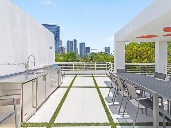 455 NE 39th St 102, Miami FL 33137