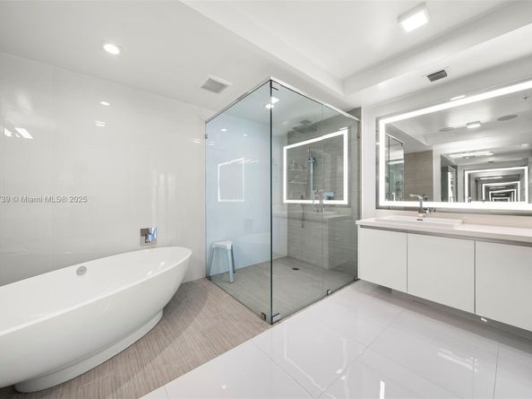 300 Sunny Isles Blvd 4902, Sunny Isles Beach FL 33160