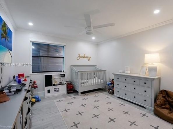1231 E Golfview Dr, Pembroke Pines FL 33026