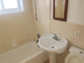 2513 Lincoln St, Hollywood FL 33020