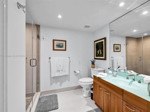 3640 Yacht Club Dr 502, Aventura FL 33180