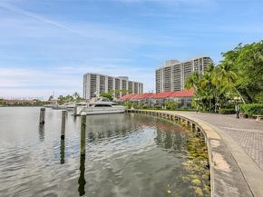 3640 Yacht Club Dr 502, Aventura FL 33180