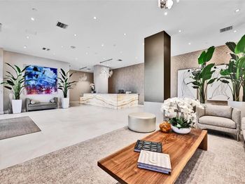 3640 Yacht Club Dr
