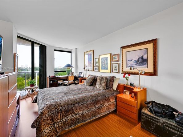 3640 Yacht Club Dr 502, Aventura FL 33180
