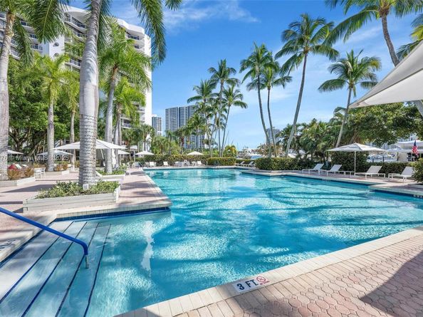 3640 Yacht Club Dr 502, Aventura FL 33180