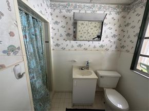 4621 NE 2nd Ave, Oakland Park FL 33334