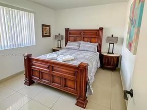 650 NE 15TH St, Fort Lauderdale FL 33304