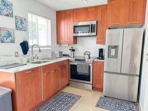 650 NE 15TH St, Fort Lauderdale FL 33304