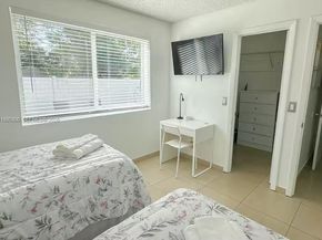 650 NE 15TH St, Fort Lauderdale FL 33304