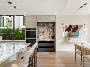 2053 N Bay Rd, Miami Beach FL 33140