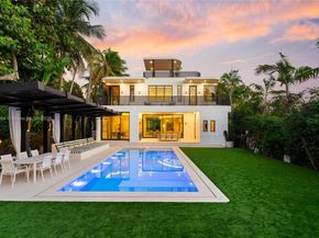 2053 N Bay Rd, Miami Beach FL 33140