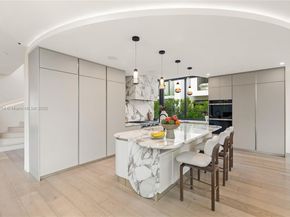 2053 N Bay Rd, Miami Beach FL 33140