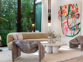 2053 N Bay Rd, Miami Beach FL 33140