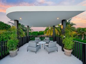 2053 N Bay Rd, Miami Beach FL 33140