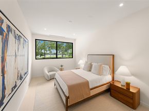 2053 N Bay Rd, Miami Beach FL 33140