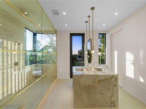 2053 N Bay Rd, Miami Beach FL 33140