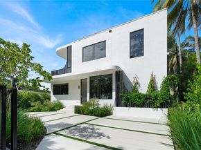 2053 N Bay Rd, Miami Beach FL 33140