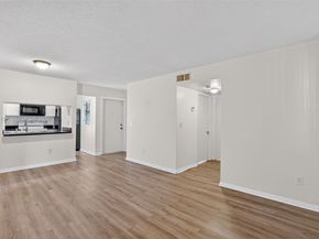 9730 Hammocks Blvd 20128, Miami FL 33196