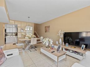 12035 SW 19th Ter 39, Miami FL 33175