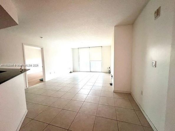 201 Golden Isles Dr 311, Hallandale Beach FL 33009