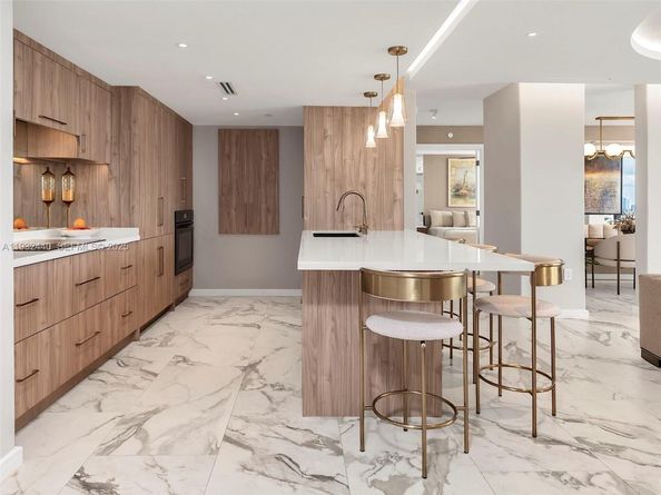 9 Island Ave 2104, Miami Beach FL 33139