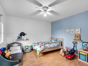 10470 SW 16th St, Pembroke Pines FL 33025