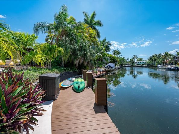 1240 Campamento Ave, Coral Gables FL 33156